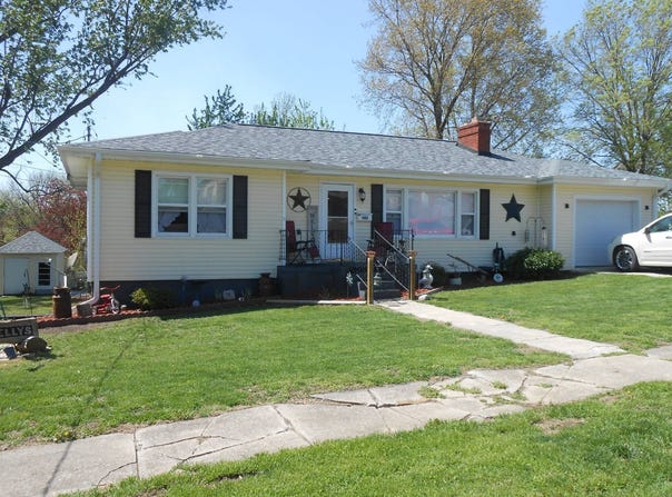 402 N College St, Albany, MO 64402