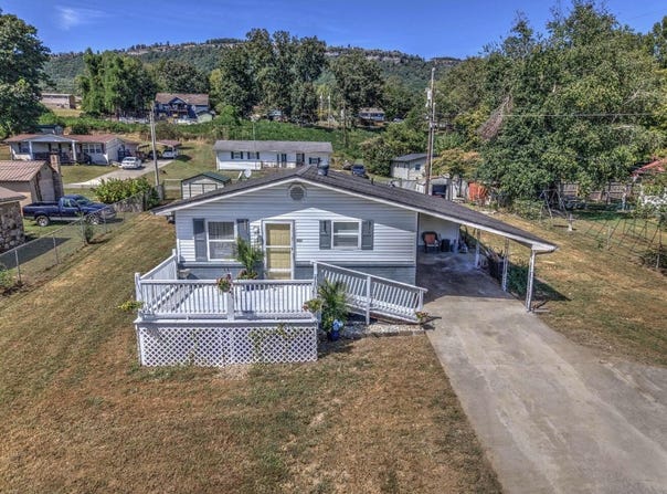 327 Loop Road, Jasper, TN 37347