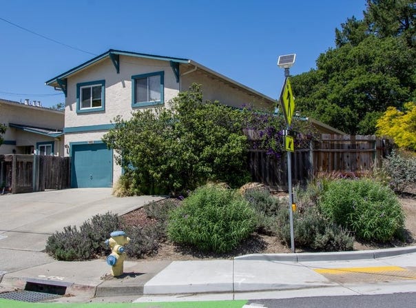 5489 Soquel DR, SOQUEL, CA 95073