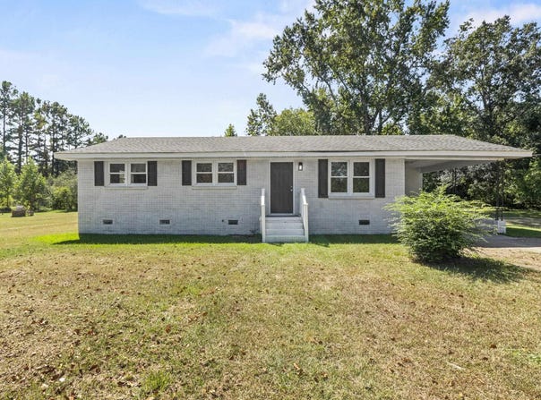 1006 Plowden Mill Road, Sumter, SC 29153