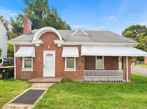 108 Valley St., Pulaski, VA 24301