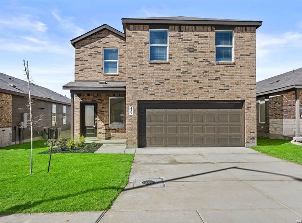 439 Kayden Ct, Marion, TX 78109