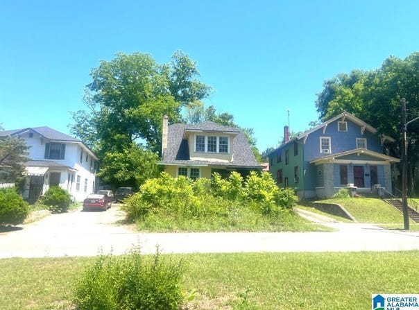 5013 PARKWAY, FAIRFIELD, AL 35064