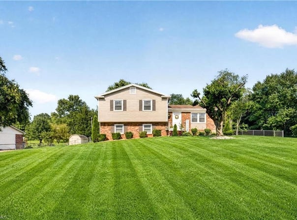 202 Harvest Drive, King, NC 27021
