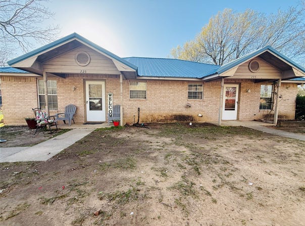 735 Anderson Road, Reno, TX 75462