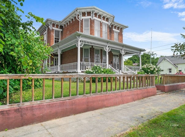 906 Fourth Ave, Gallipolis, OH 45631
