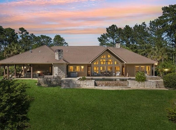 225 McGregor Drive, Brookeland, TX 75931