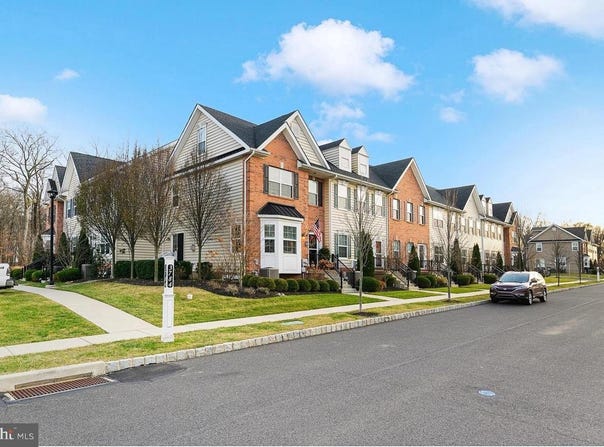 3784 WILLIAM DAVES, DOYLESTOWN, PA 18902