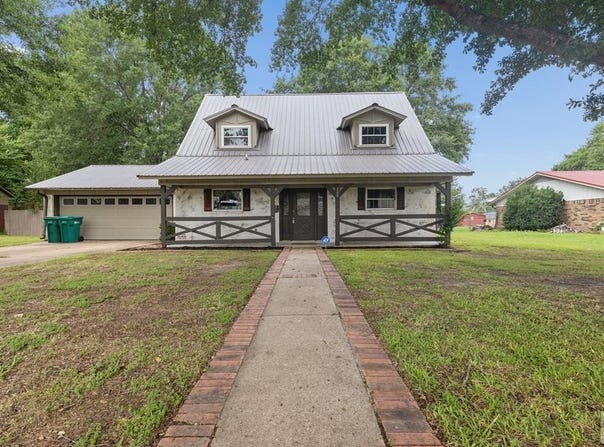 208 Meadow, New Boston, TX 75570