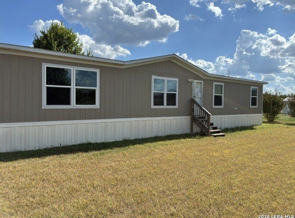 96 River Valley Rd, Rio Frio, TX 78879