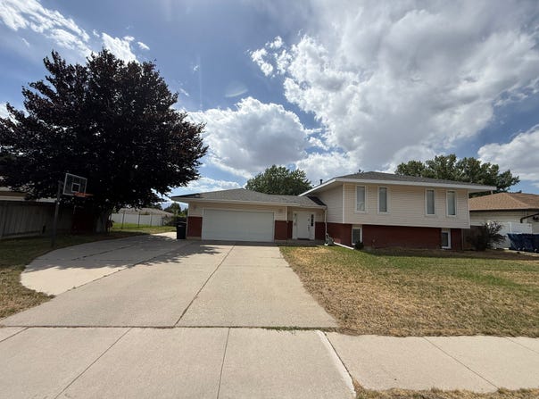10802 S JASON Dr, Sandy, UT 84094