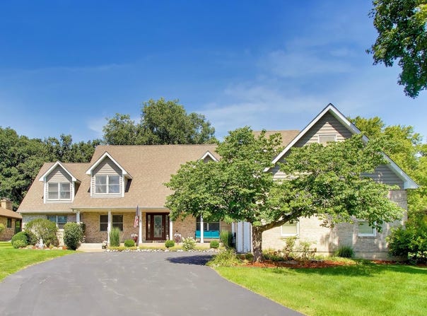 1004 N Harrison Street, Algonquin, IL 60102