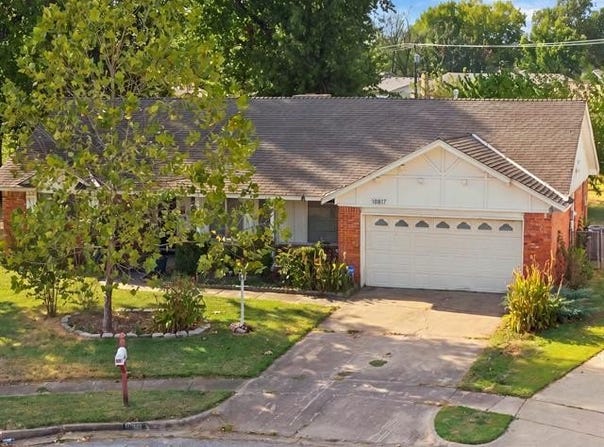 10817 E 26th Place, Tulsa, OK 74129