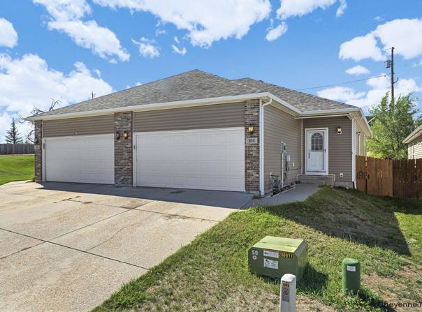 304 BOROUGH ST, Cheyenne, WY 82007