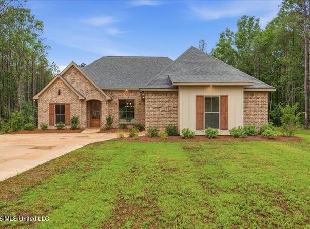 143 Ashwood Lane, Mendenhall, MS 39114