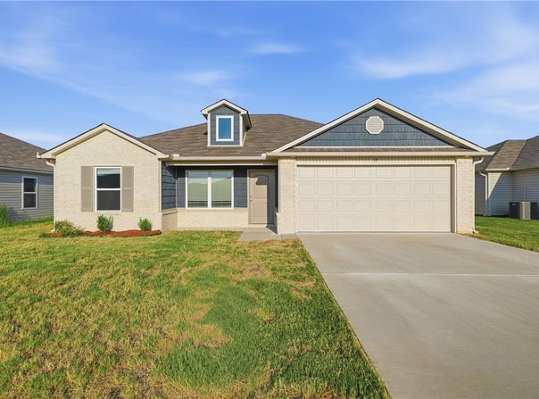 19 Farmhouse Circle, Vilonia, AR 72173