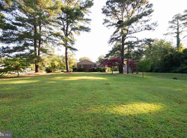 4 ALGONQUIN Road, CAMBRIDGE, MD 21613