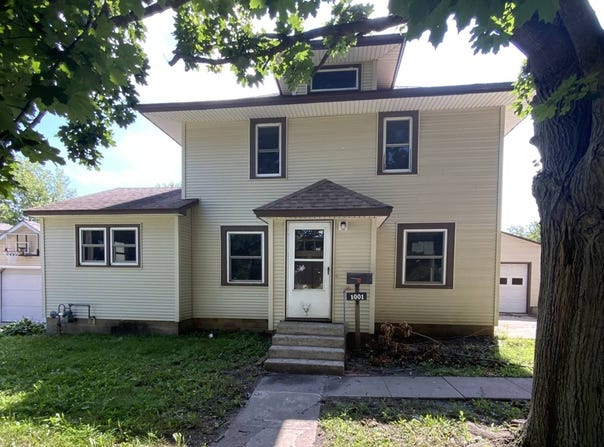 1001 16th St, Eldora, IA 50627