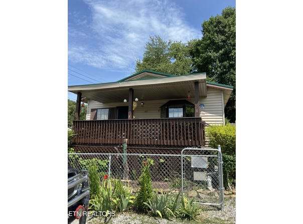 507 Creech St, Cumberland, KY 40823
