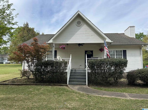 423 8TH AVENUE, CHILDERSBURG, AL 35044