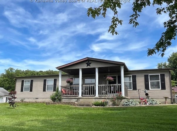 176 Ann Street, Mason, WV 25260