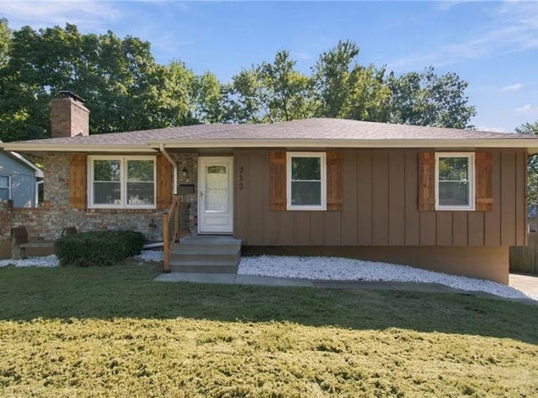 713 SW Williams Street, Lee's Summit, MO 64081
