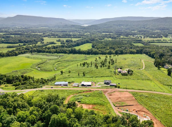 295 Derek Drive, Jasper, TN 37347