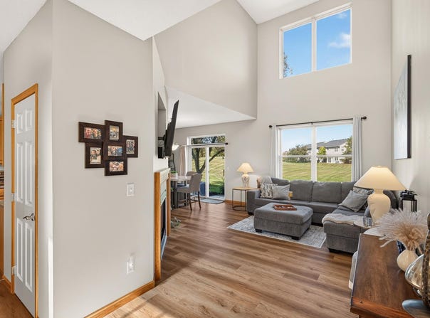 16652 89th Place N, Maple Grove, MN 55311