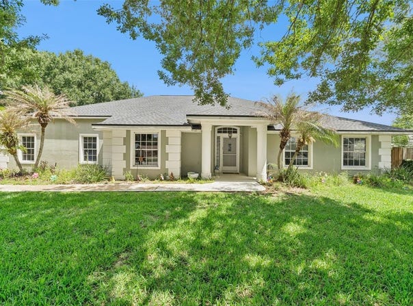 11232 MARSEILLES BOULEVARD, CLERMONT, FL 34711