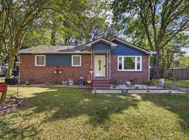 227 Birch Avenue, Goose Creek, SC 29445
