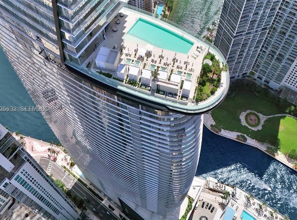 300 Biscayne Blvd Way, Miami, FL 33131