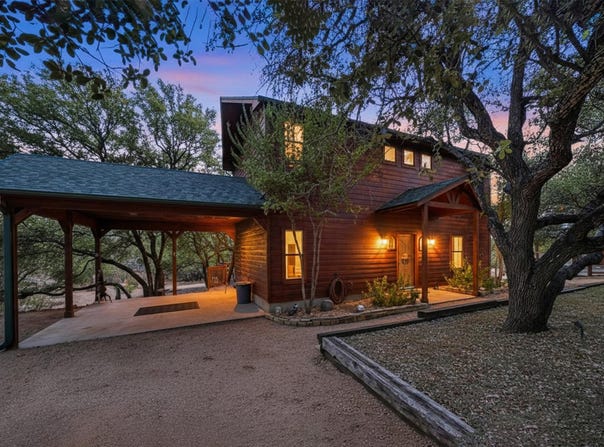 601 Echo Dr, Spicewood, TX 78669