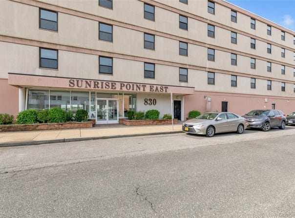 830 Shore Road, Long Beach, NY 11561