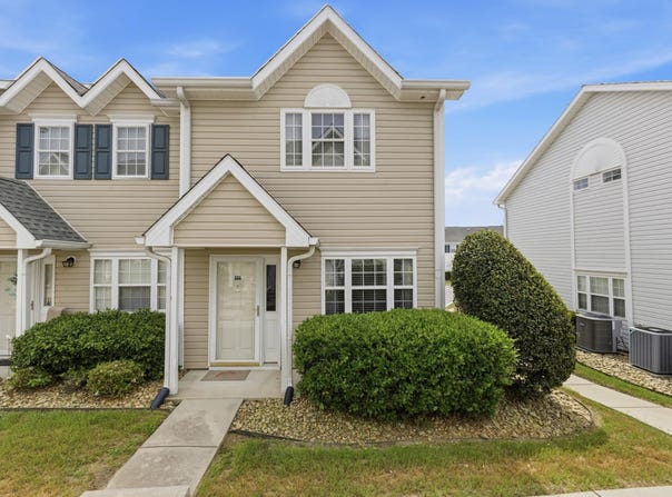 618 3rd Ave. S, North Myrtle Beach, SC 29582