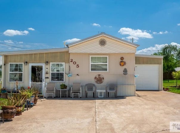 205 COOPER LN., LA FERIA, TX 78559