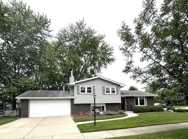 508 Willow Lane, Beecher, IL 60401