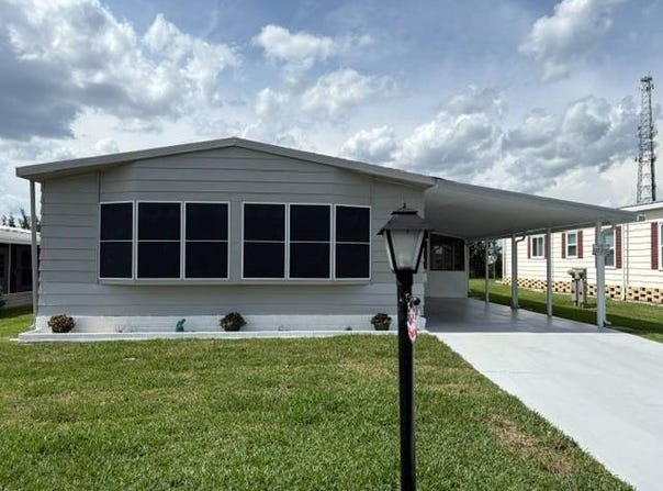 321 YELLOW WILLOW, SEBRING, FL 33876
