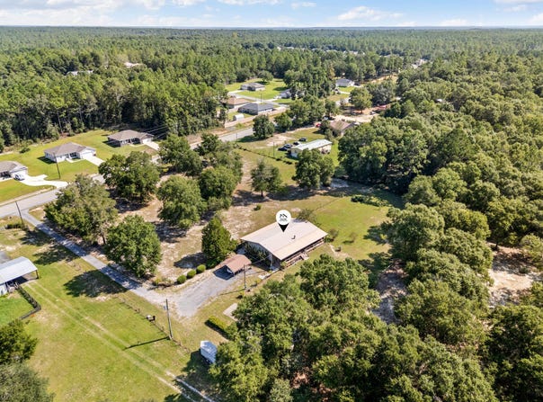 3930 Poverty Creek Road, Crestview, FL 32539