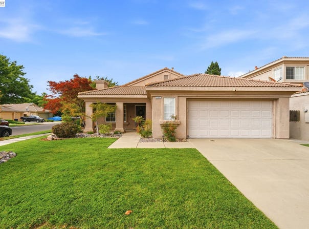 3101 La Costa Ln, Modesto, CA 95355