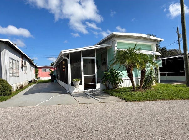 8215 Stoner RD, Riverview, FL 33569