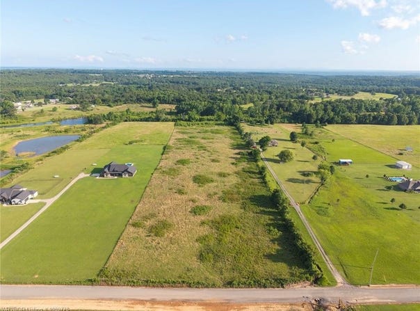 2101 Deepwood DR, Alma, AR 72921