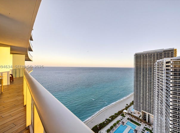 4111 S Ocean Dr, Hollywood, FL 33019