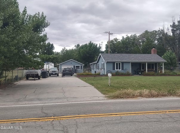 43729 Lake Hughes Road, Lake Hughes, CA 93532
