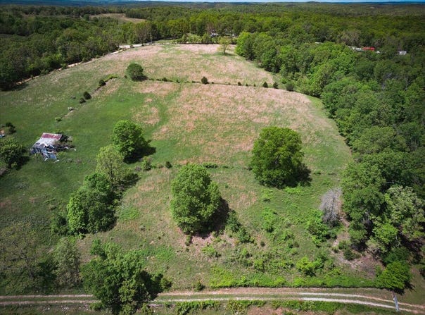 18241 Pine Road, Willow Springs, MO 65793