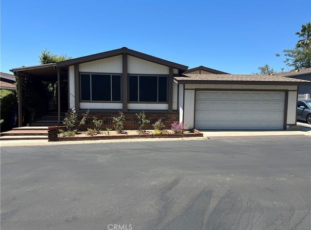 15455 Glenoaks, Sylmar, CA 91342
