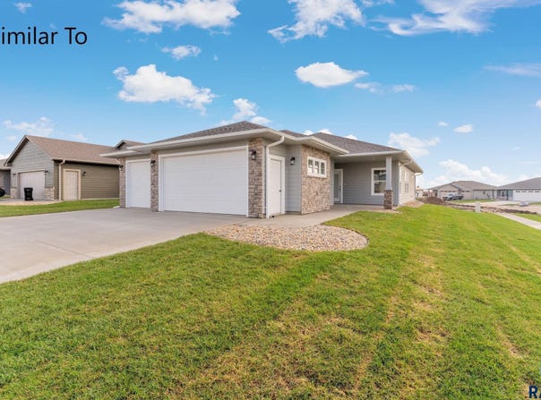 924 S Tinley Ave, Brandon, SD 57005