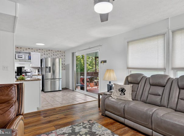 274 THE HILL Road, BASYE, VA 22810