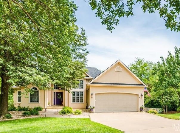 3700 Crossgate Circle, Manhattan, KS 66503
