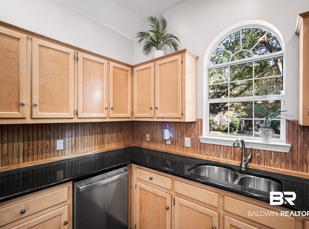 132 Donna Circle, Daphne, AL 36526