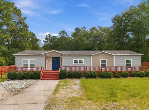 1751 Red Bluff Rd., Loris, SC 29569